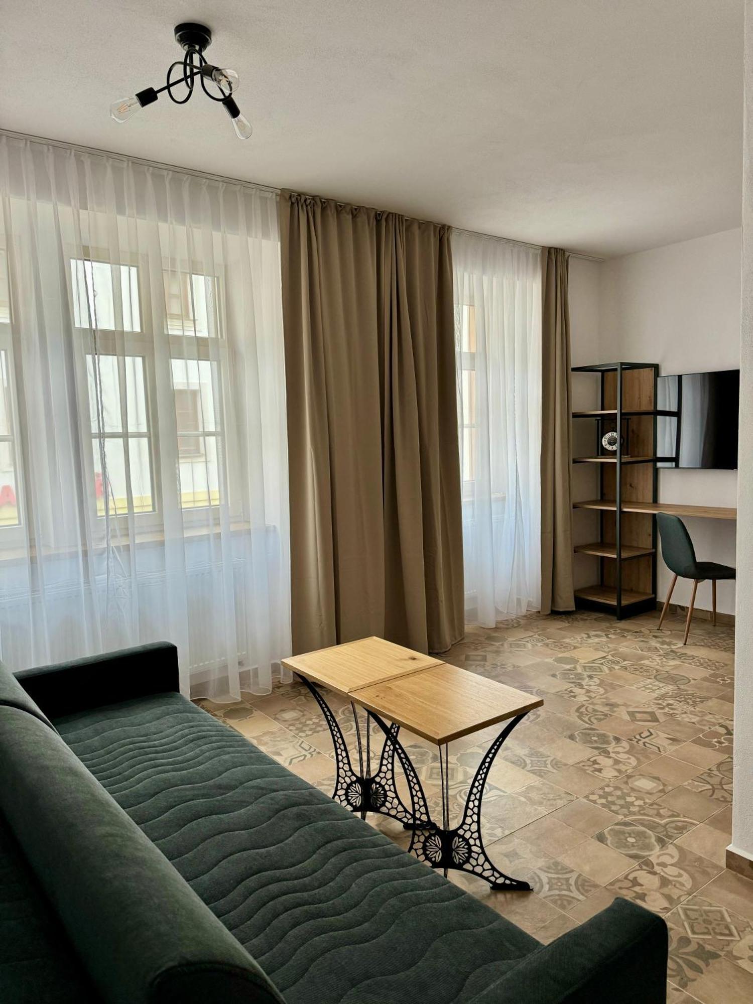Yemenites Apartment Klatovy